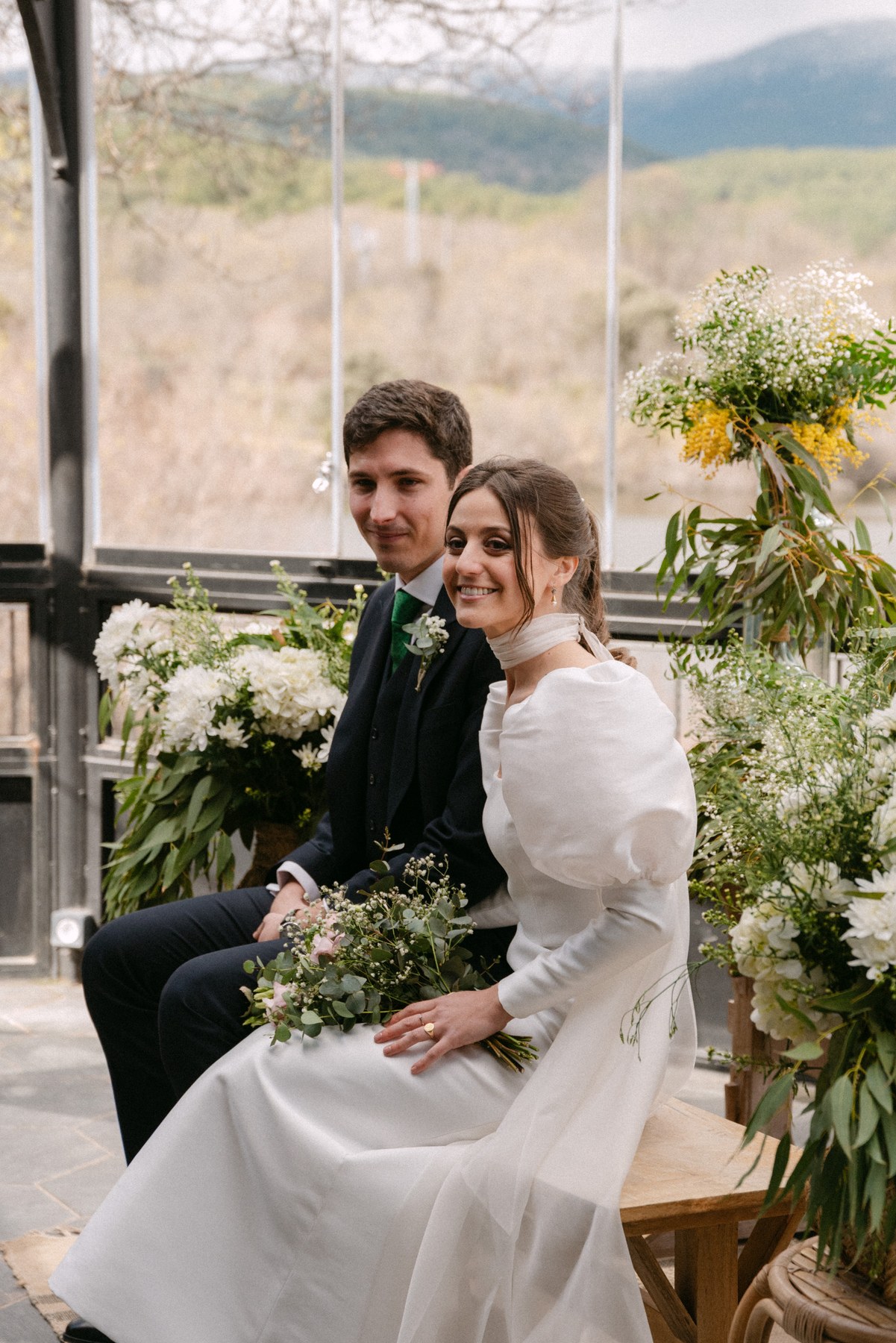 Retrato de los novios tras el 'sí, quiero' — boda de Carmen y Carlos en Prados Moros, Sierra de Madrid